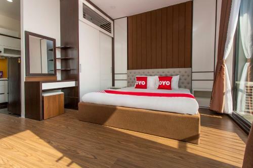 Hotel Oyo 1048 Marina Apartment