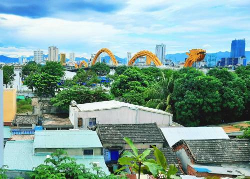 Hostal Sena Home 3*1*overlooking Danang Dragon Bridge