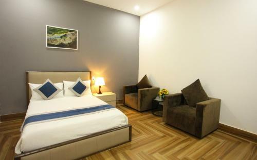 Aroya Hotel