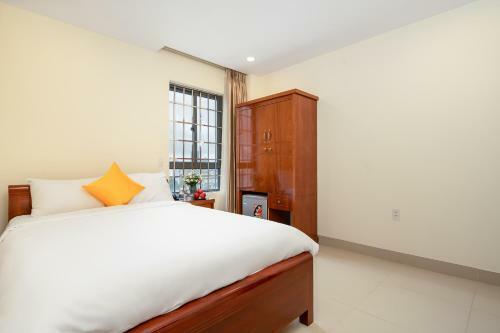Lotus Rock 05 Hotel