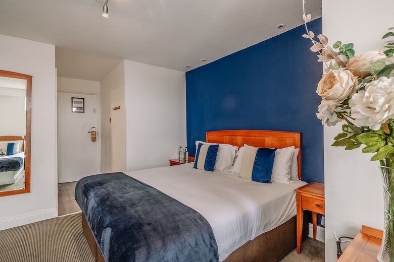 Westcliff Hotel