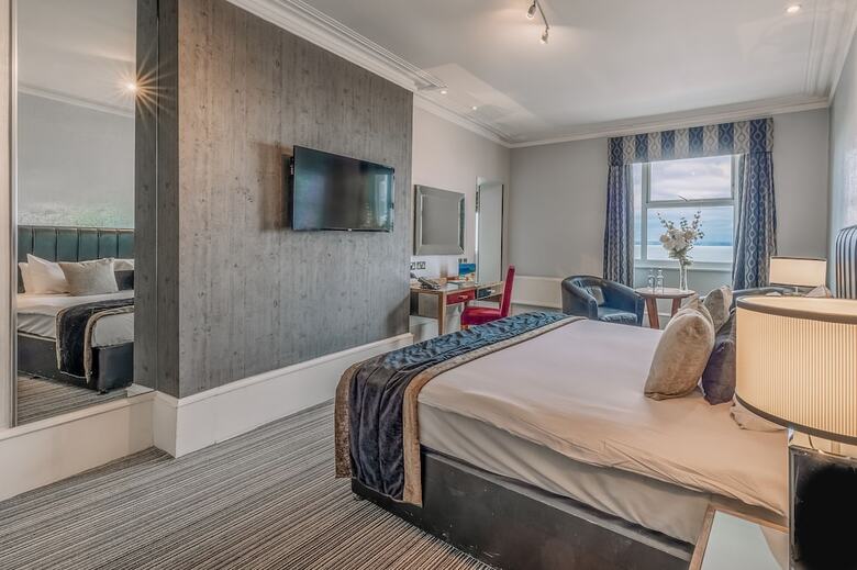 Westcliff Hotel