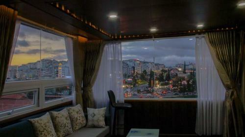 Nh?t Nguy�n Hotel