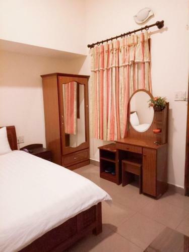 Quang Chien Hotel