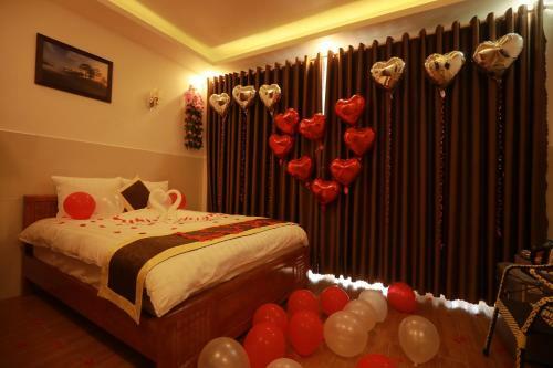Ves - Pa Luxury Hotel