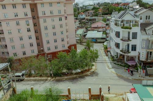 Maymimi Villa Hotel In Dalat