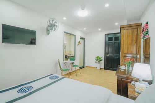 ?� L?t Cam Ly Hotel