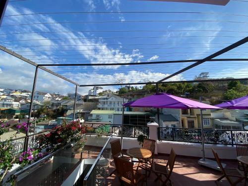 Hostal Marguerite Villa