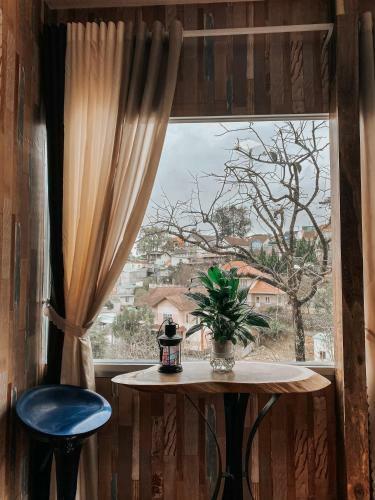 Bed & Breakfast � C?a M�a Thu