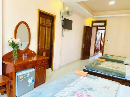 Quang Vinh Hotel