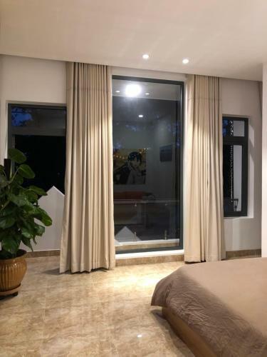 Trouvaille House