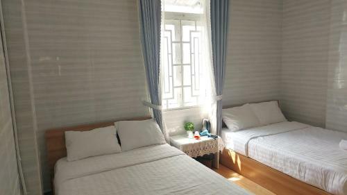 Hotel H� Linh