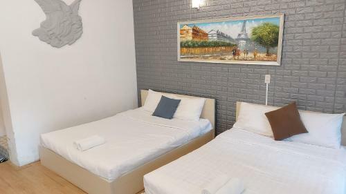 Hotel H� Linh