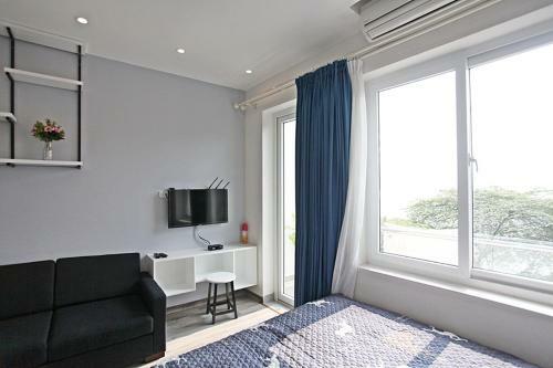 Hanoi Home 2 - Lake View Apartment