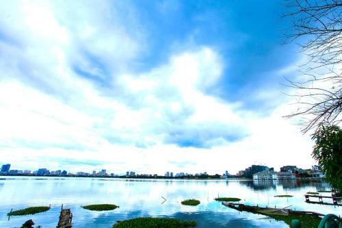 Hanoi Home 2 - Lake View Apartment