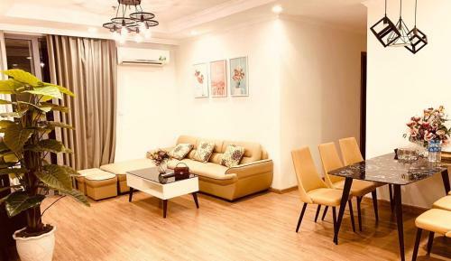 Bom Homes- Vinhomes Times City- Service Apartment