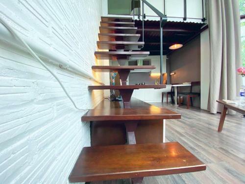 Mayhouse - Duplex Sky View 02