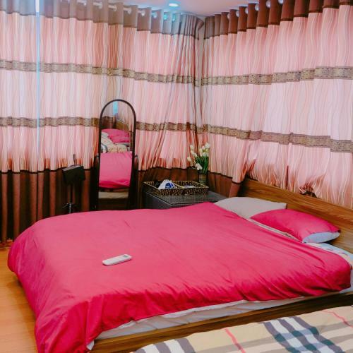 Aura Home 5