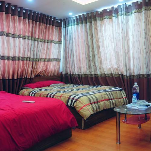 Aura Home 5