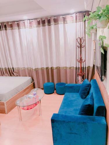 Aura Home 5