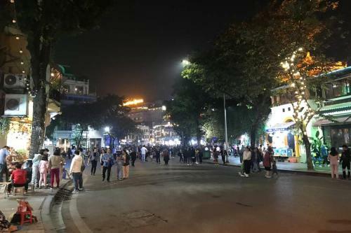 Apartamento Lotushomestayhanoi - Lake Side