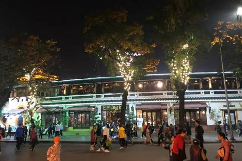 Apartamento Lotushomestayhanoi - Lake Side