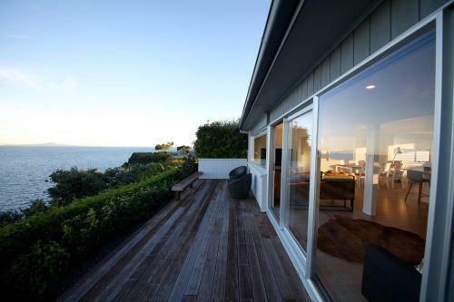 Villa Luxury House With Clifftop Seaview