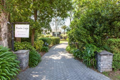 Bed & Breakfast Brenton Lodge