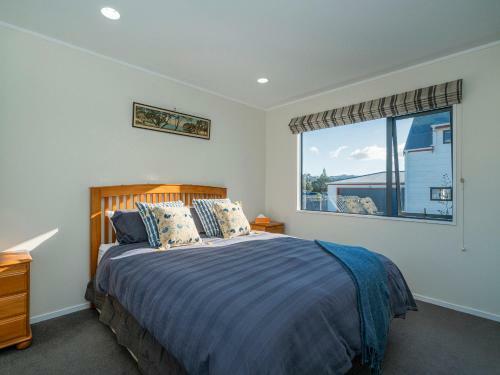 Harbour View - Whangamata Holiday Home