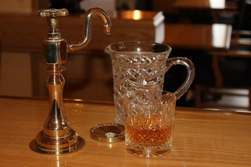 Hostal Huntingdon House Hotel