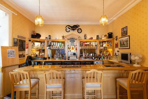 Hostal Huntingdon House Hotel