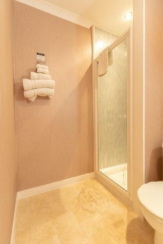 Hostal Huntingdon House Hotel