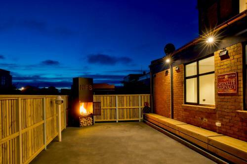 Aparthotel Hokitika Fire Station Boutique Accommodation