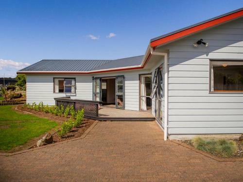 Hosts On The Coast Whitianga Central