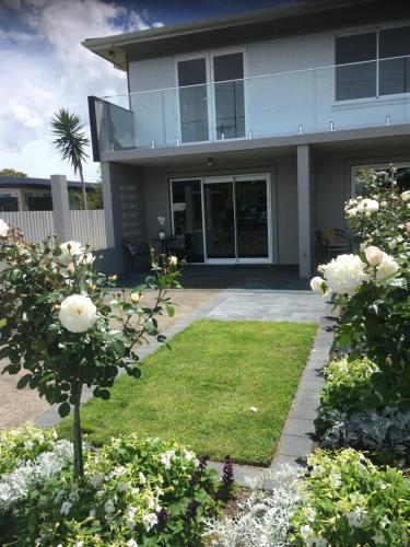 Hostal Beach Retreat