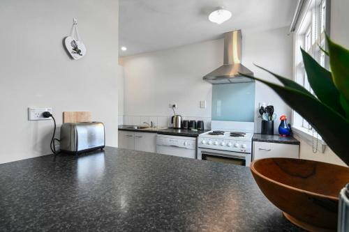 Bliss On Barratt - Blenheim Holiday Home