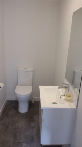 Edgehill - Semi Self-contained Eco Friendly Home