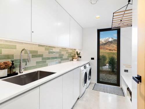 Bendemeer Seclusion