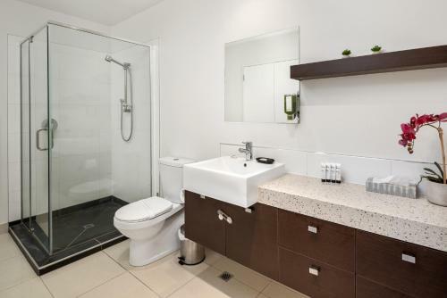 Luxury Waterfront Apartment - Abode No 1