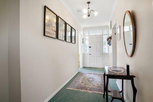 Le Solterre - Akaroa Holiday Home
