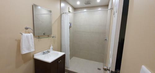 Hotel Costero Inn