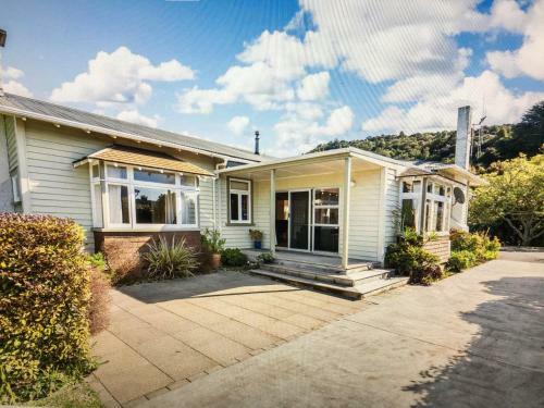 School Lane B&B Wr.
