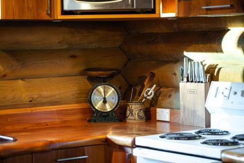 Charlies Cabin - Mt Lyford