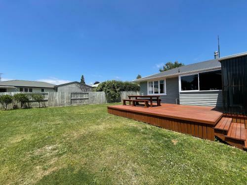 Cosy Family Home With A Sunny Deck