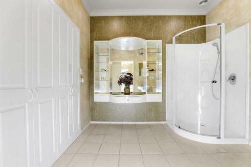 Mansion Moncur - Rotorua Holiday Home