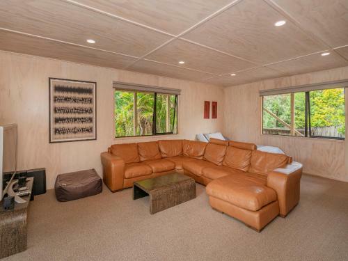 All Decked Out - Matarangi Holiday Home