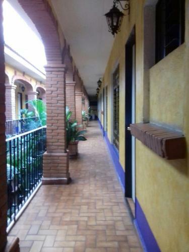 Hotel Colonial Rivera