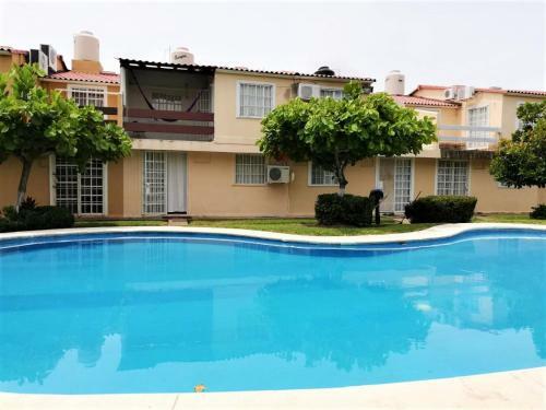 Joyas de Ixtapa... �el Confort de Tu Casa Ideal!
