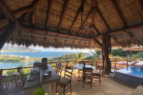 Private Luxury Home With Two Pools And Ocean Views
