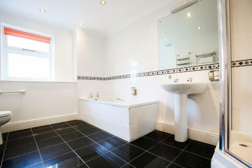 The Izaak Walton Hotel